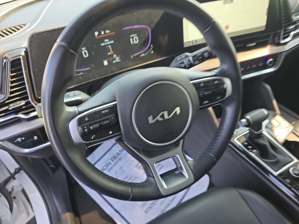 Used 2023 White Kia EX image 18