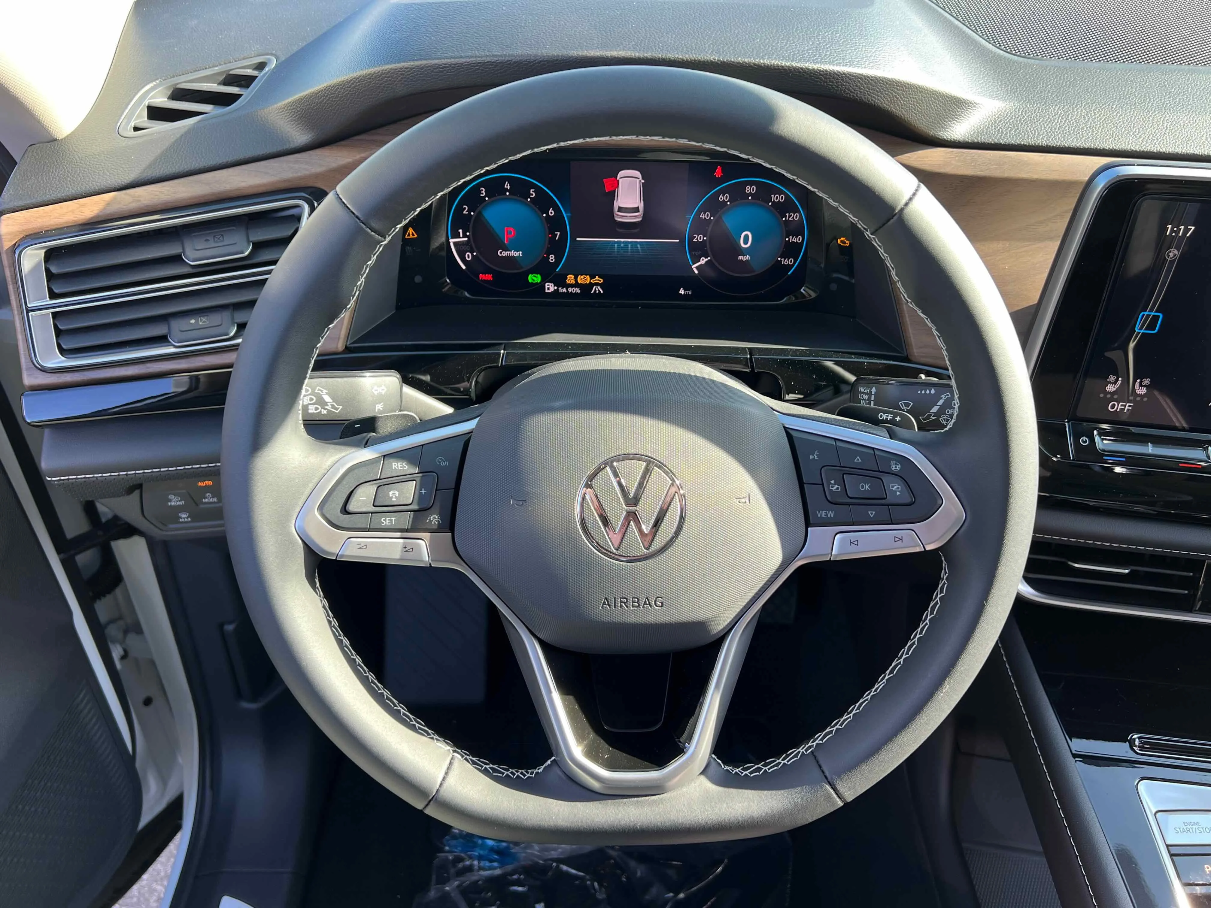 New 2026 Opal White Volkswagen 2.0T SE w/Technology image 32