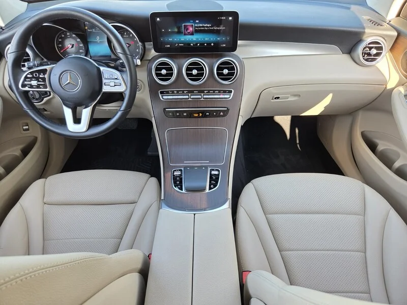 Used 2021 Polar White MERCEDES-BENZ GLC 300 SUV image 15
