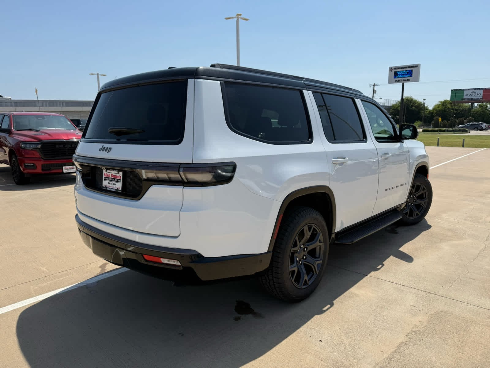 New 2026 Bright White Clearcoat Jeep Upland image 6