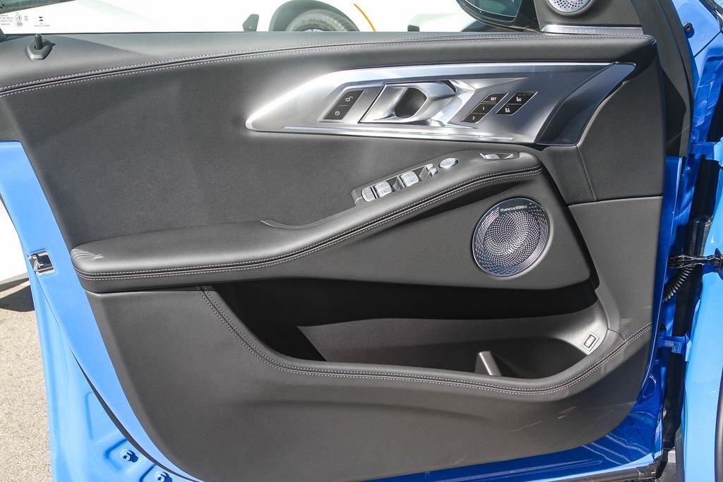 New 2026 Santorini Blue BMW Label image 16