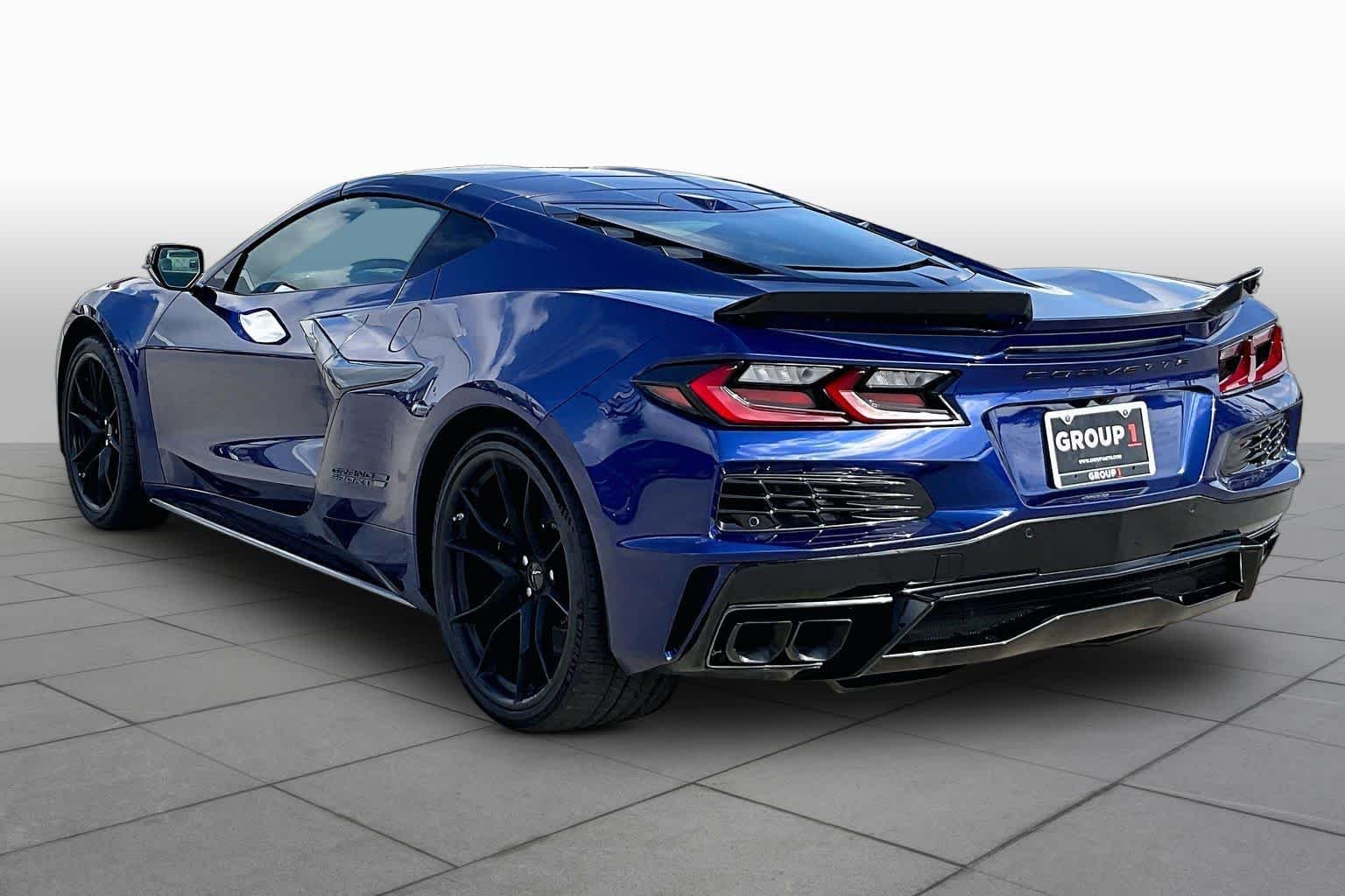 New 2027 Admiral Blue Metallic Chevrolet 2LT image 4