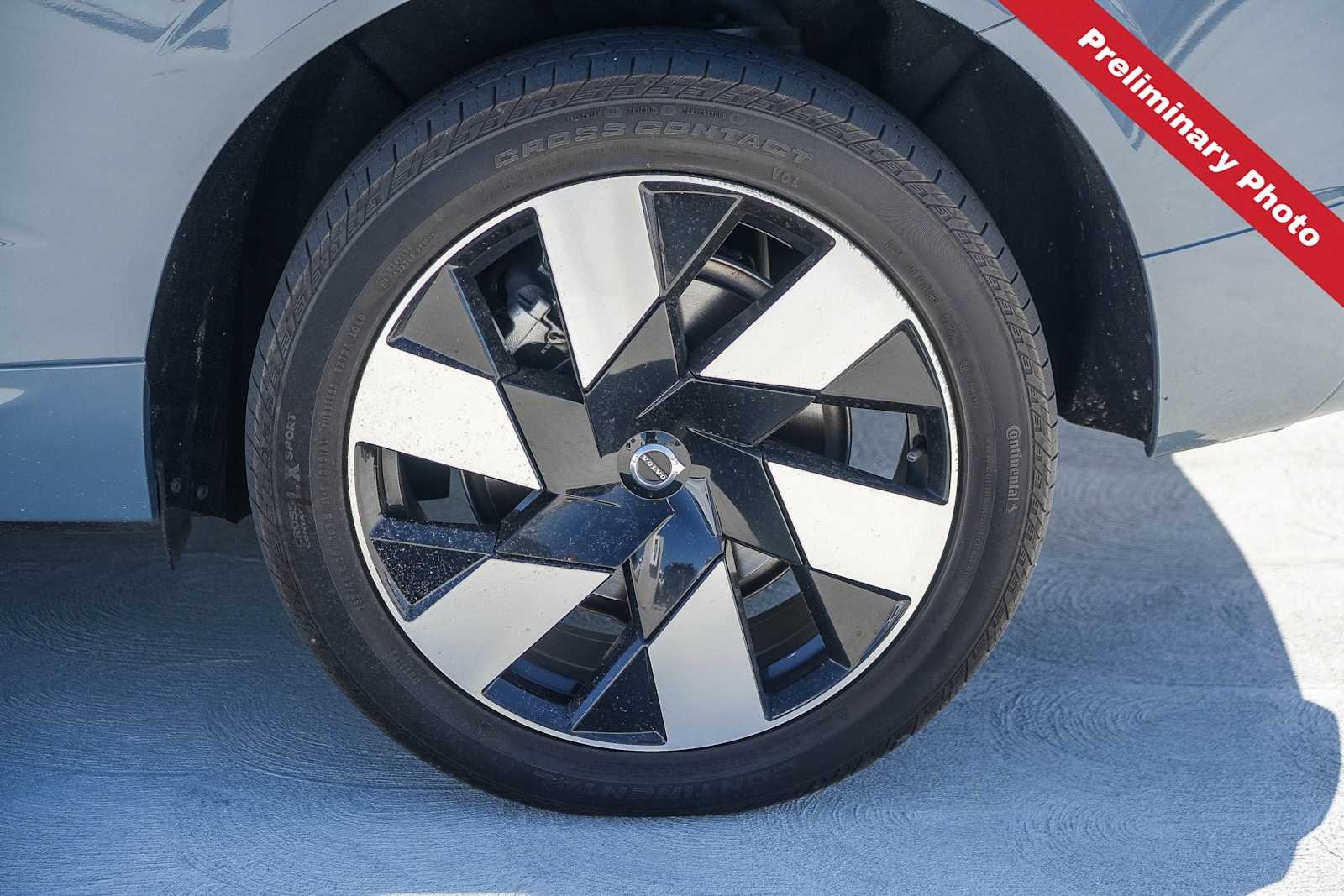 Used 2023 Gray Volvo Plus Dark Theme image 10