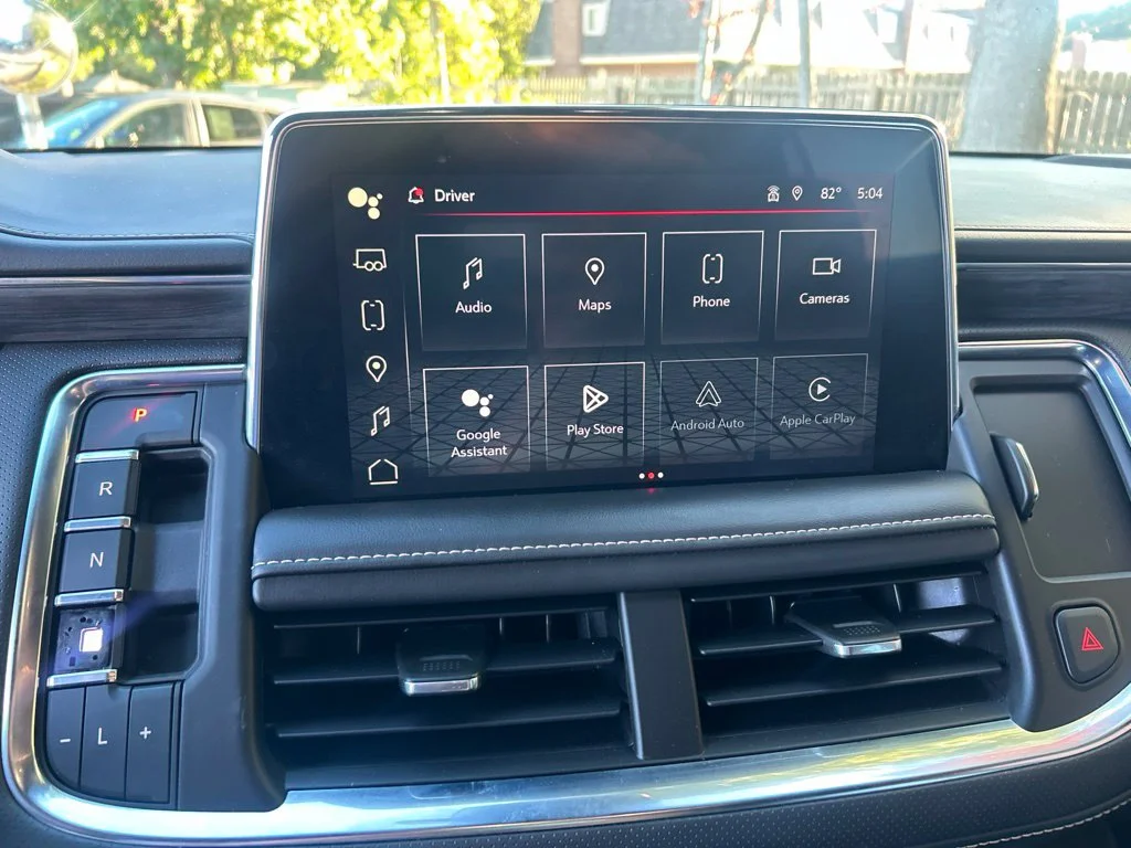 Used 2023 Silver GMC SLT image 20