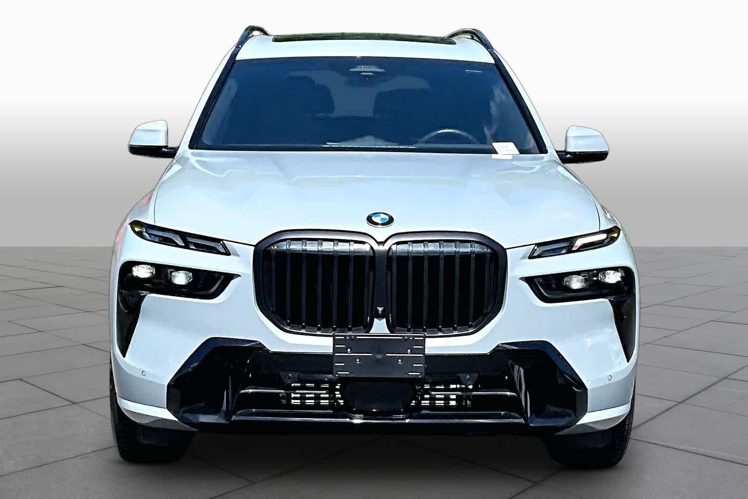 Used 2026 Brooklyn Grey Metallic BMW xDrive40i image 4