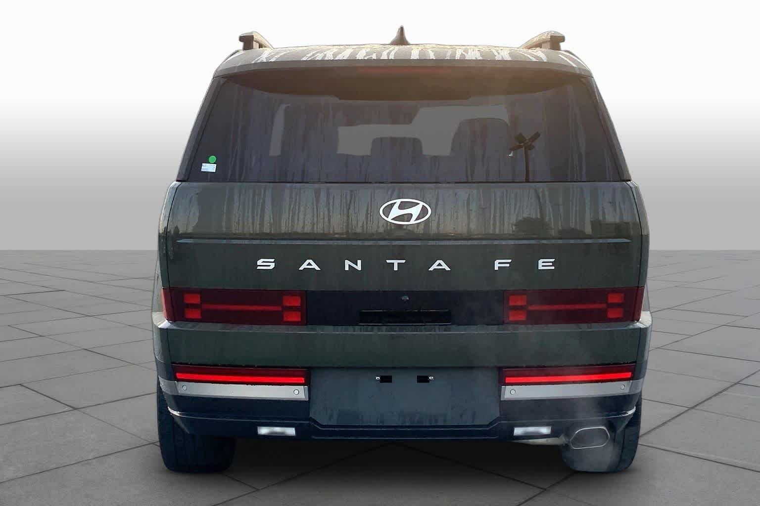 Used 2024 Rockwood Green Hyundai Limited image 5