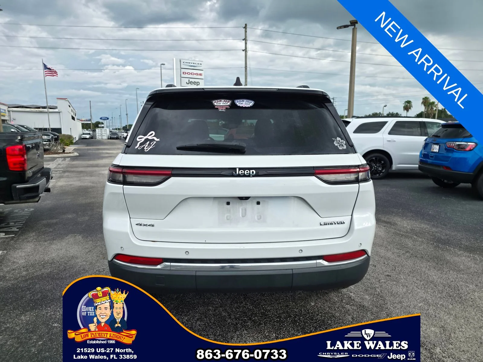 Used 2023 White Jeep Limited image 2