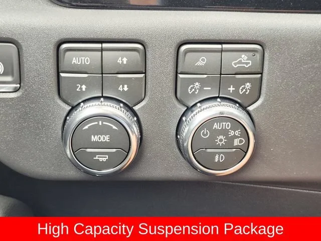 2026 GMC Sierra 1500 SLT - Photo 18