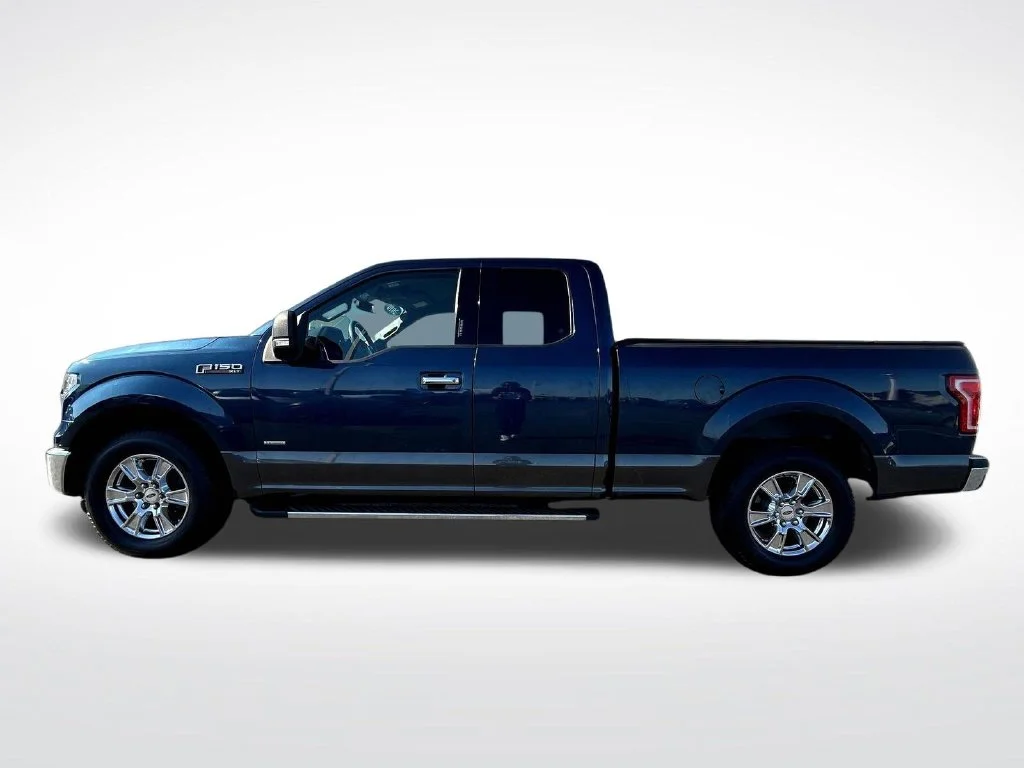 Used 2016 Blue Jeans Metallic Ford XLT image 6