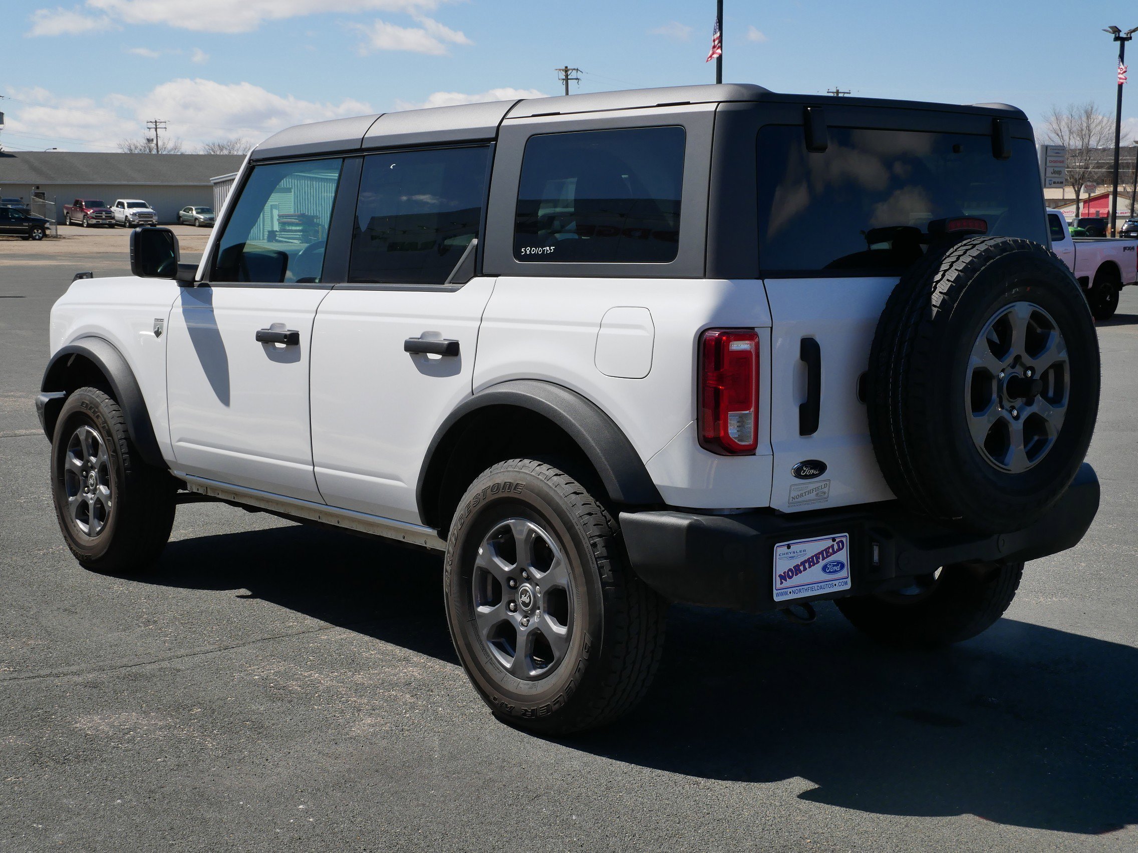View vehicle photo 6