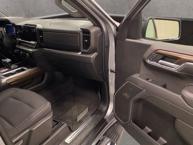 Used 2023 Gray Chevrolet RST image 20