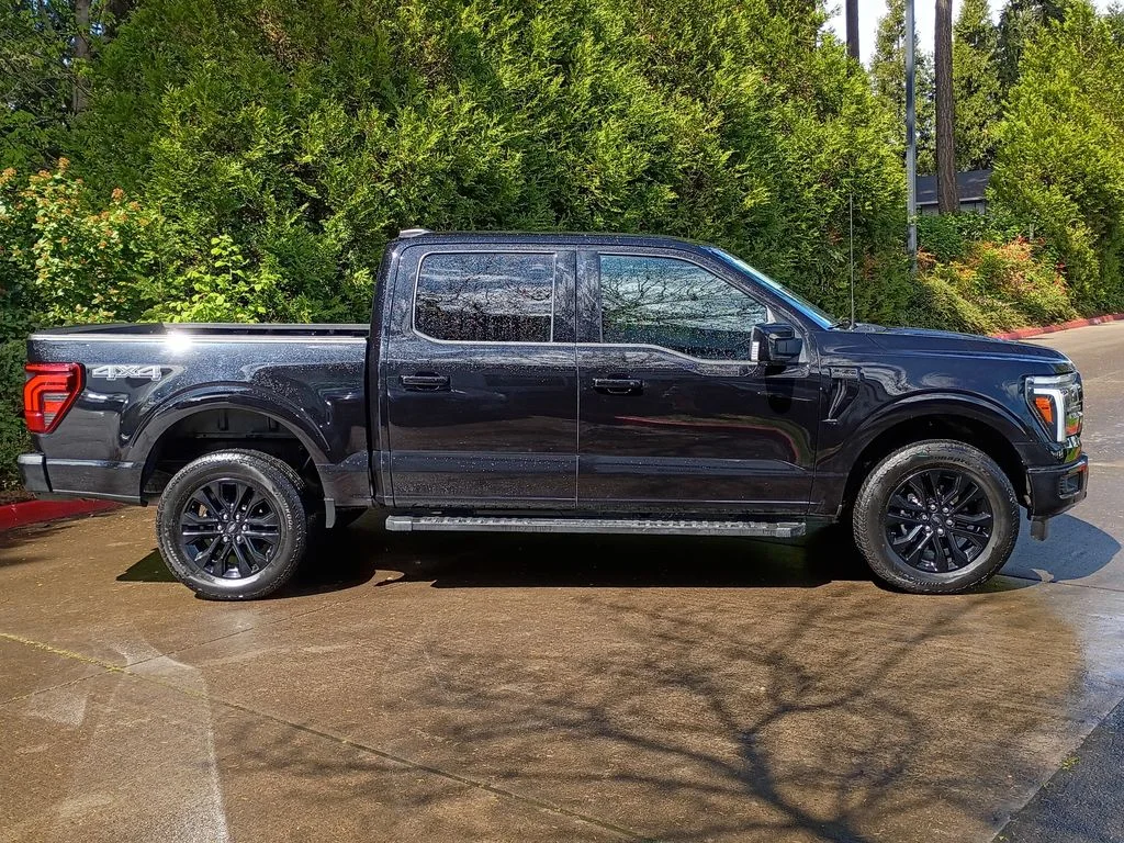 Used 2025 Black Ford Lariat image 3