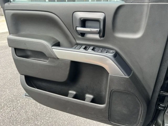 Used 2019 Gray Chevrolet LT image 29