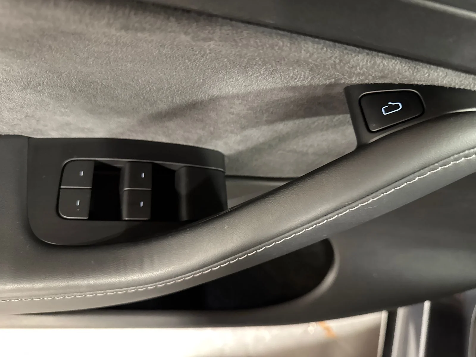 Used 2022 Midnight Silver Metallic Tesla Long Range image 18