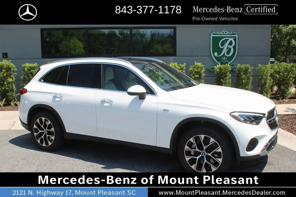 Certified Used 2025 Polar White Mercedes-Benz GLC 350e image 2