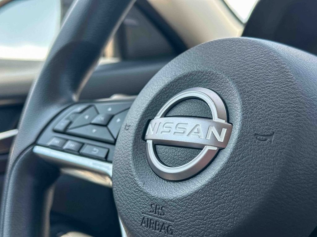 2025 Nissan Altima SV - Photo 29