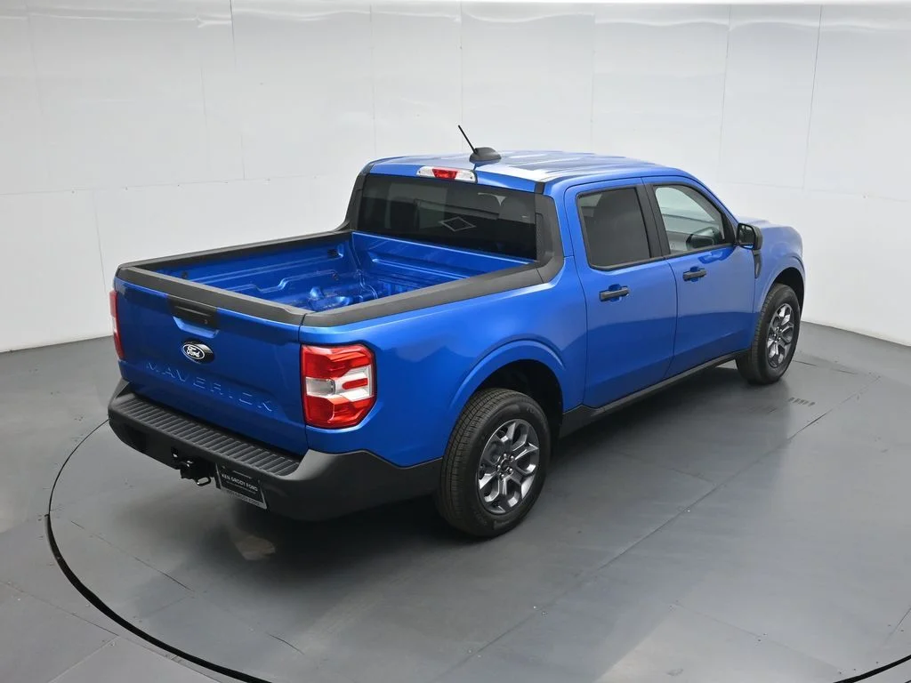 Certified Used 2026 Blue Ford XLT image 39