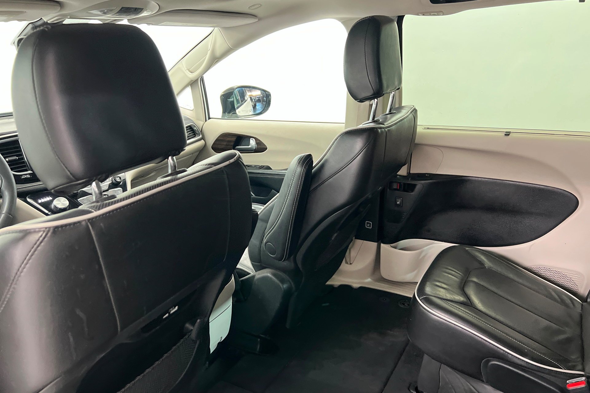 2023 Chrysler Pacifica Limited - Photo 19