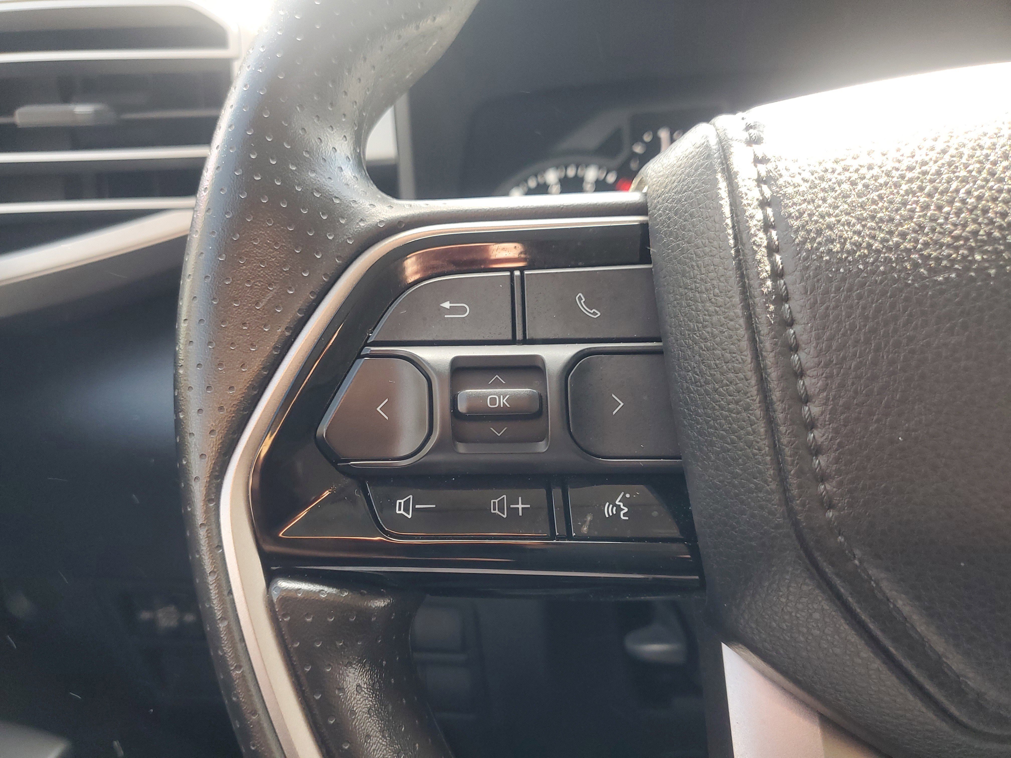 Used 2024 Ice Toyota SR5 image 20