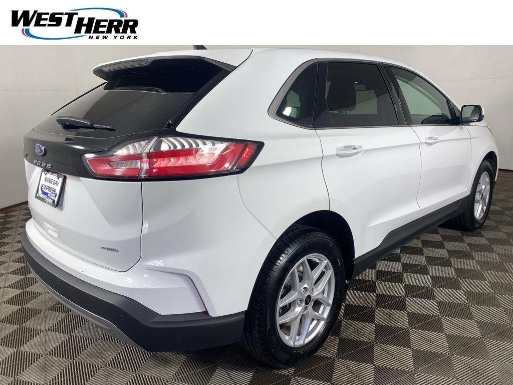 Used 2024 Oxford White Ford SEL image 21