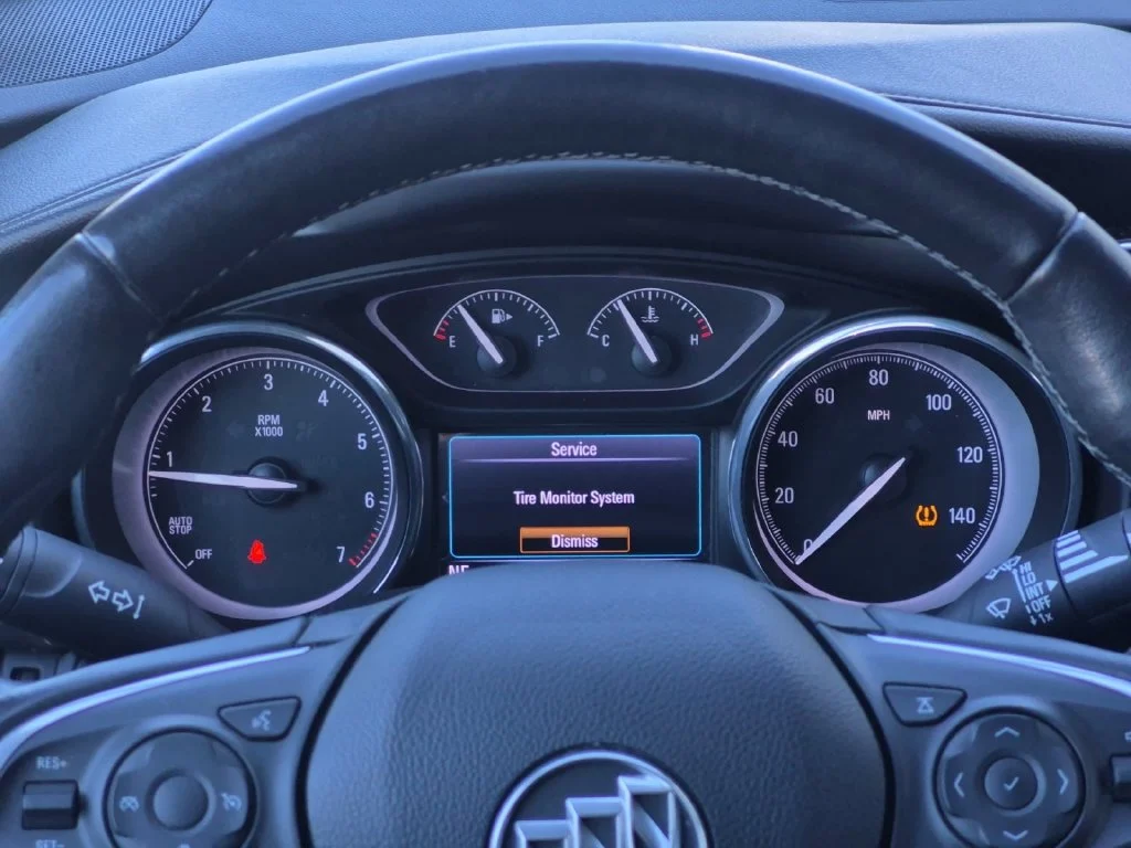 Used 2019 Brown Buick Essence image 15