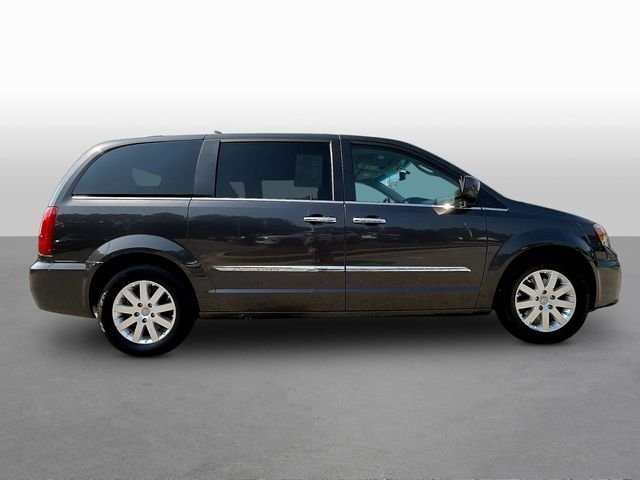 Used 2016 Gray Chrysler Touring image 8