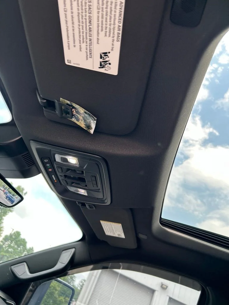 Used 2024 Summit White Chevrolet High Country image 28