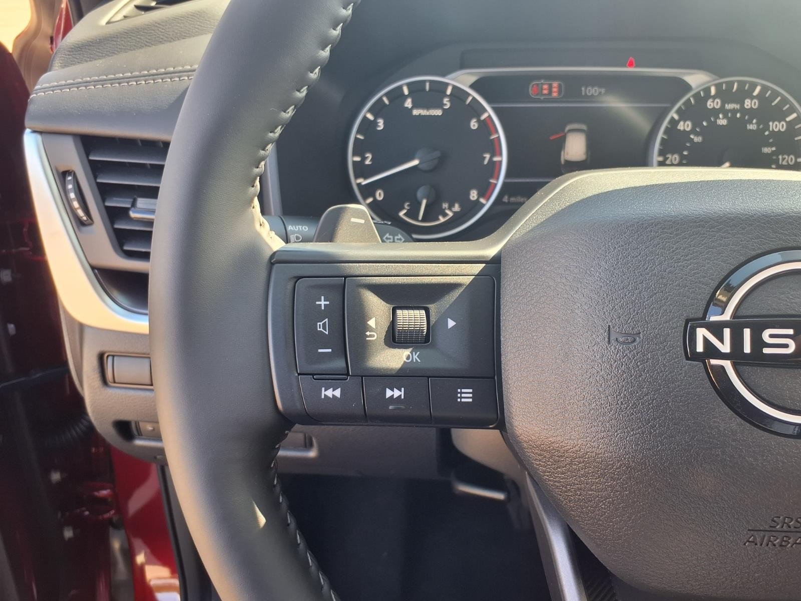 2026 Nissan Rogue photo 16 of 23