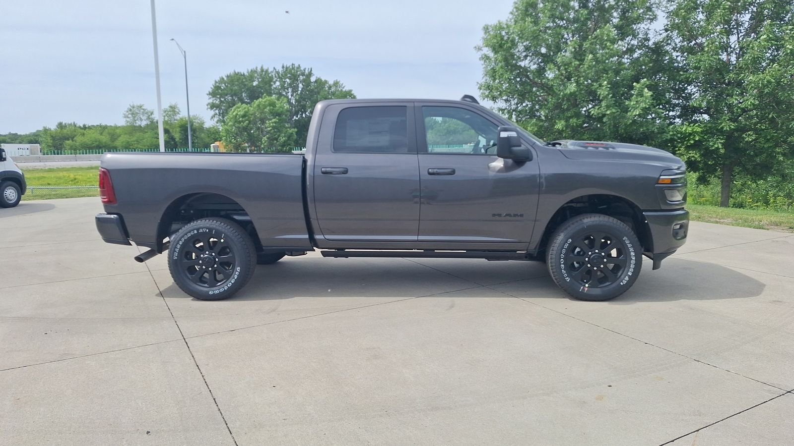 New 2026 Granite Crystal Metallic Clear-Coat Exterior Paint RAM Laramie image 2
