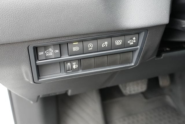 Certified Used 2024  Toyota Limited image 24