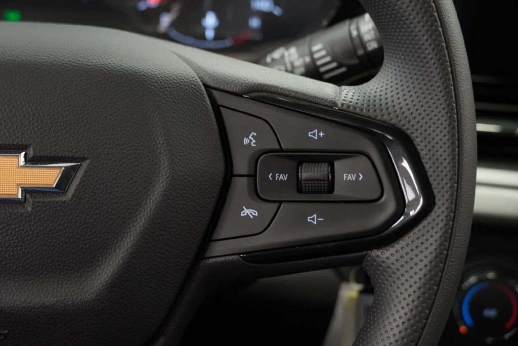 New 2026 Mosaic Black Metallic Chevrolet LS image 29
