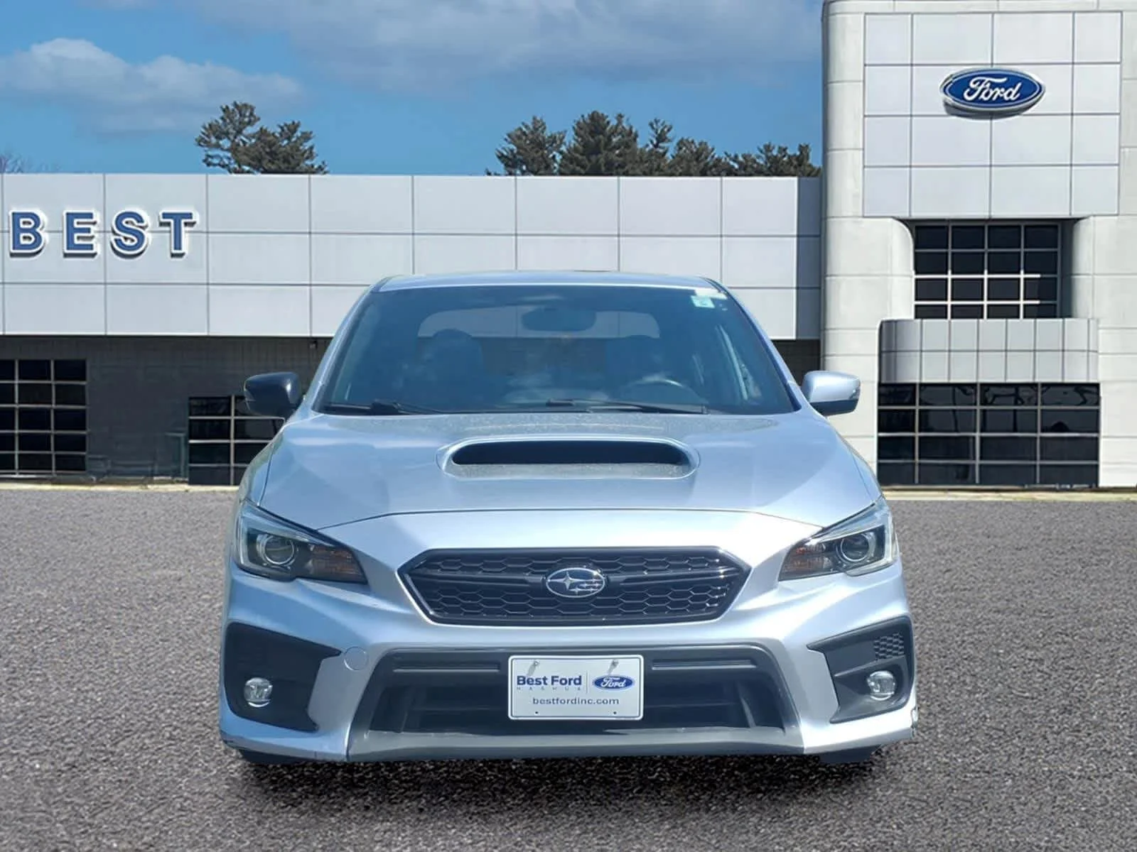 Used 2018 Ice Silver Metallic Subaru Limited image 10