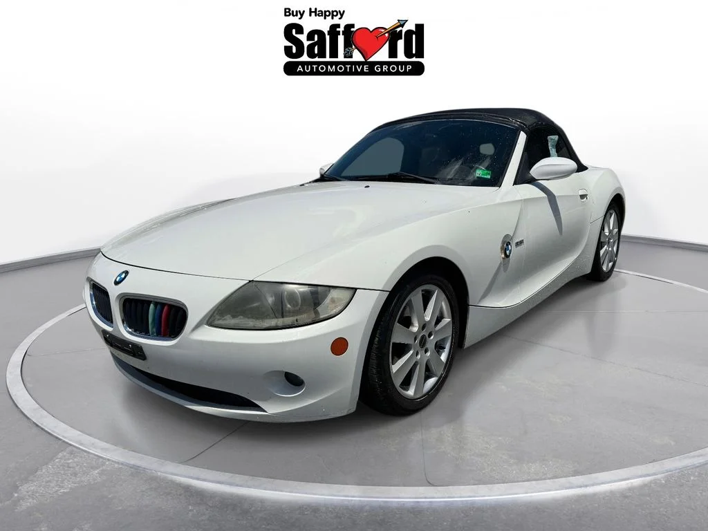 Used 2005 BMW Z4 2.5 with VIN 4USBT33595LS54363 for sale in Fredericksburg, VA