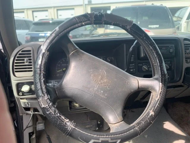 Used 1997 Green GMC SL image 8