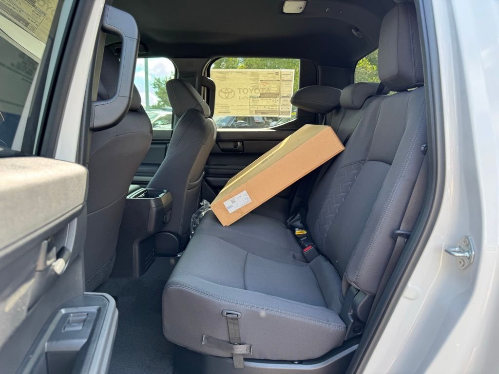 2025 Toyota Tacoma SR5 - Photo 9