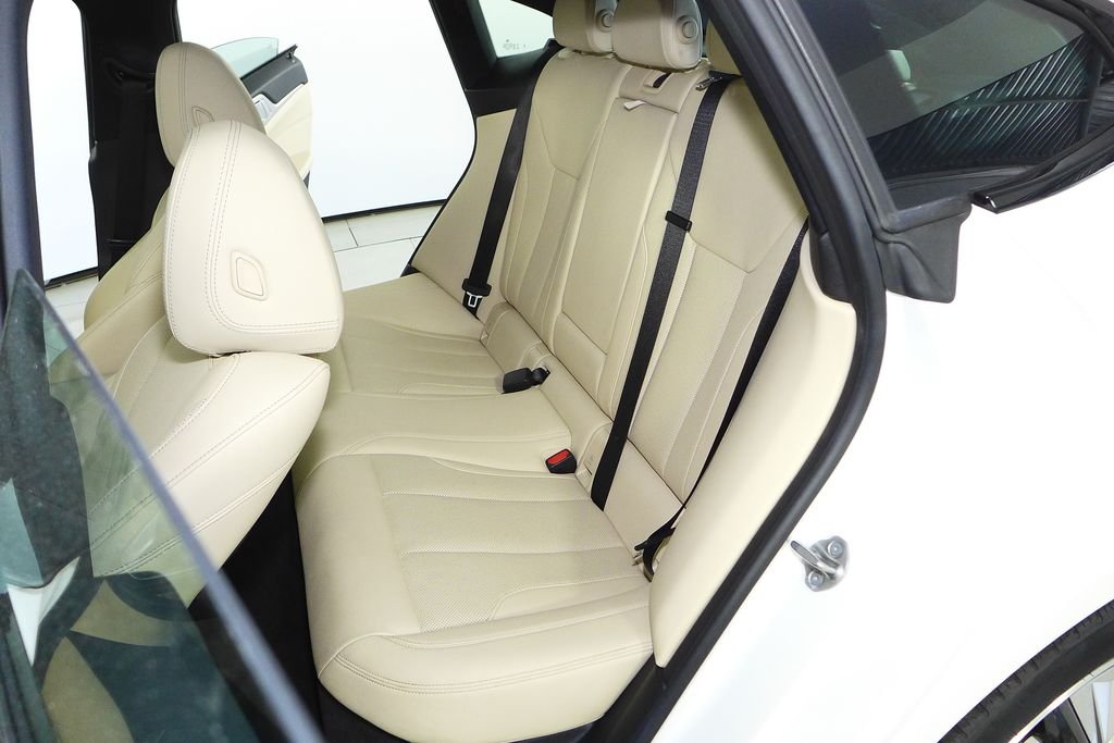 Used 2023 Alpine White BMW eDrive35 image 21