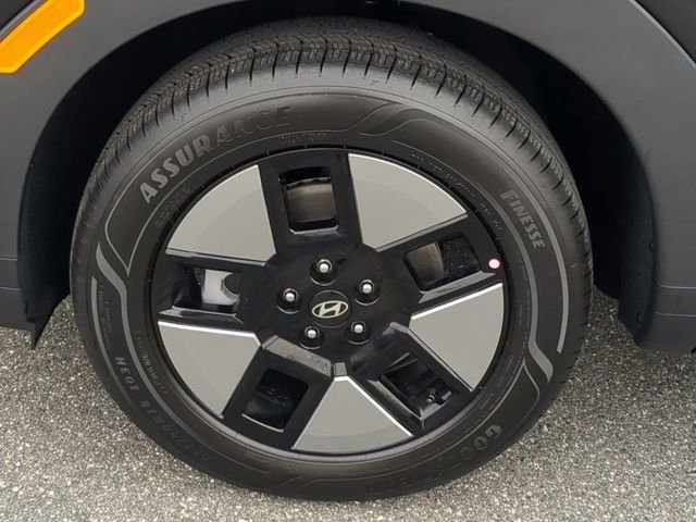 New 2025 Black Hyundai SEL image 39