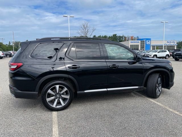 Used 2024 Crystal Black Pearl Honda Touring image 8