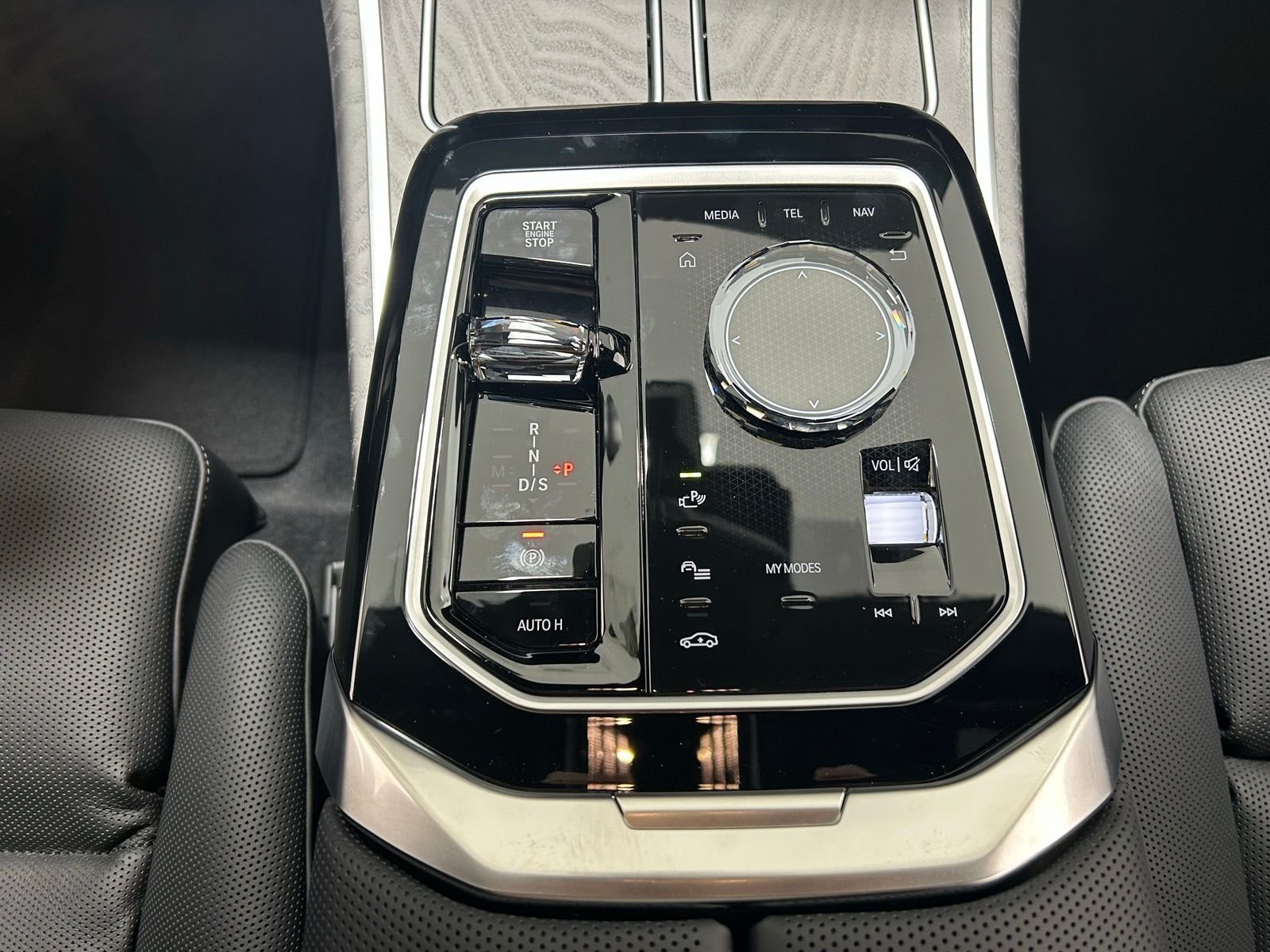 2025 BMW 7 Series 760i - Photo 22