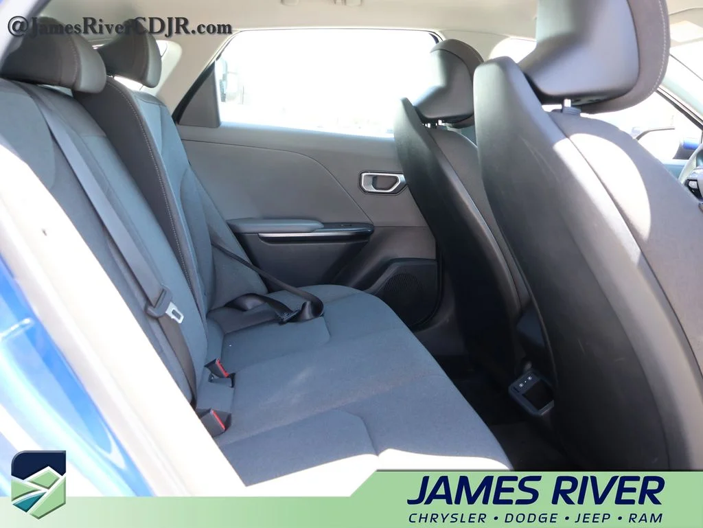 Used 2025 Blue Kia LXS image 12