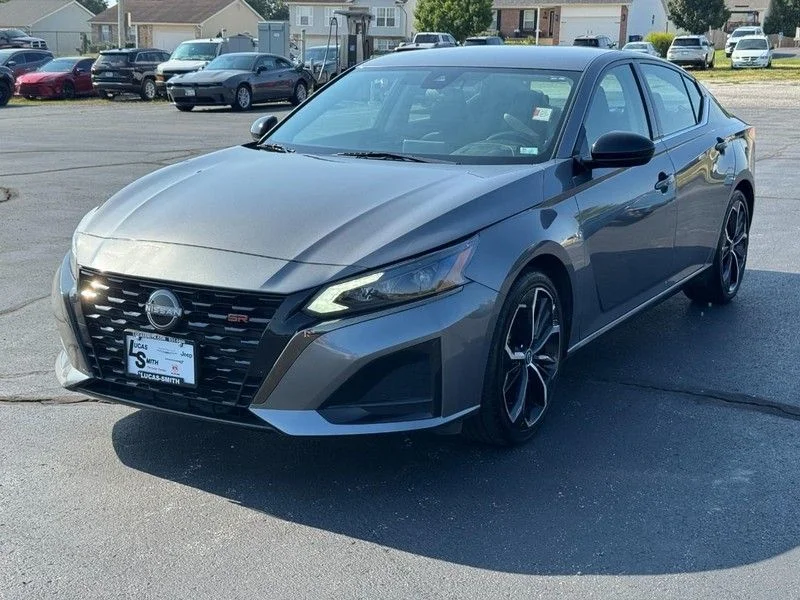 Used 2024 Gray Nissan 2.5 SR image 9
