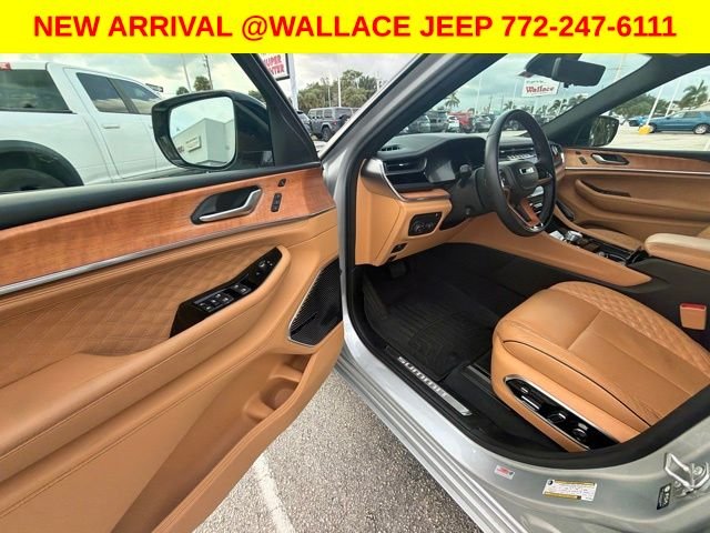 Used 2022 Silver Jeep Summit Reserve 4xe image 4