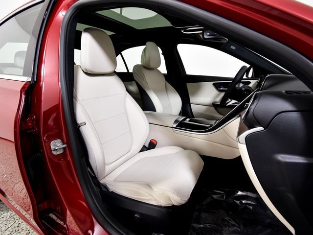 New 2026 MANUFAKTUR Patagonia Red Metallic Mercedes-Benz C 300 image 71