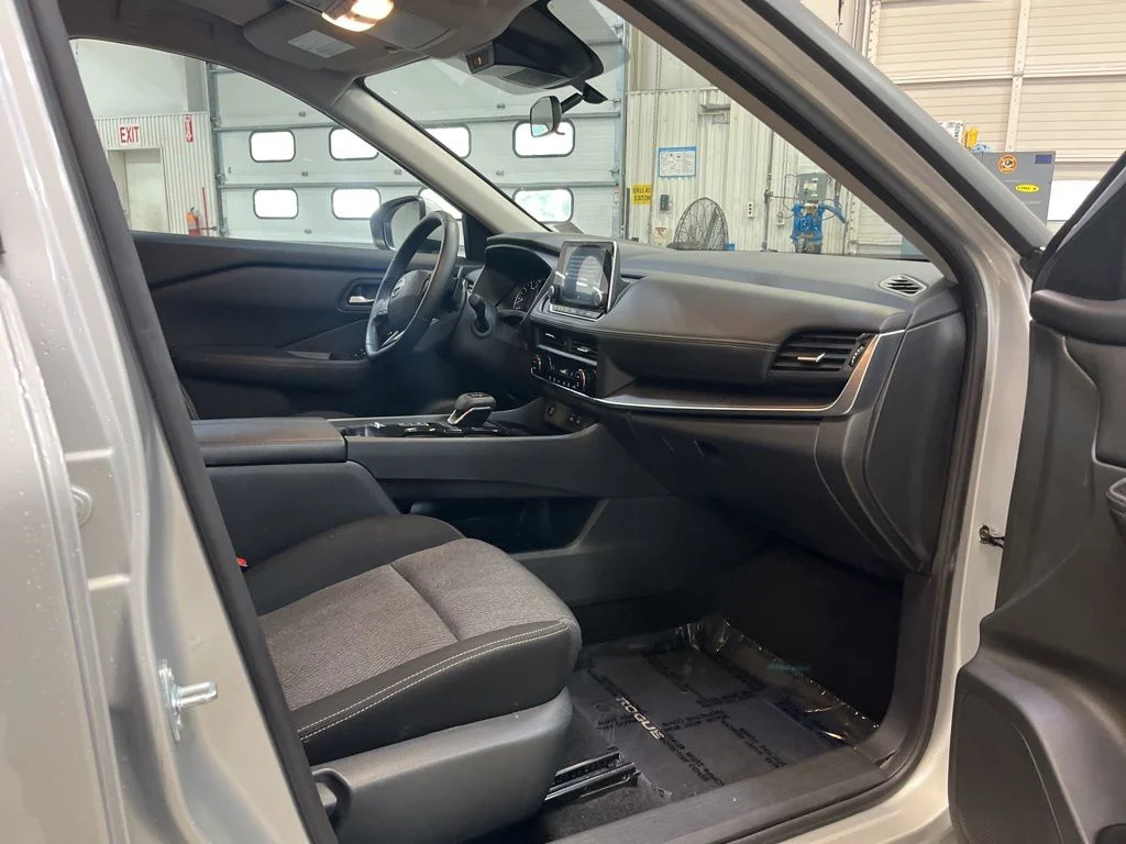 Used 2025 Silver Nissan SV image 11
