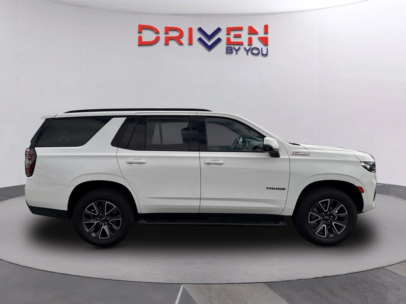 Used 2022 SUMMIT WHITE Chevrolet Z71 image 3