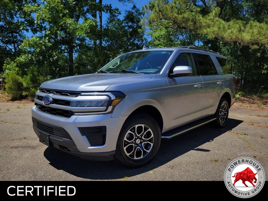 Used 2023 Silver Ford XLT image 1