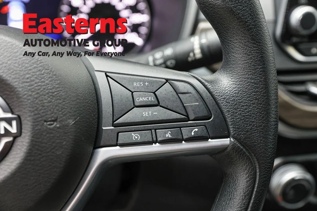 Used 2025 Black Nissan 2.5 SV image 15