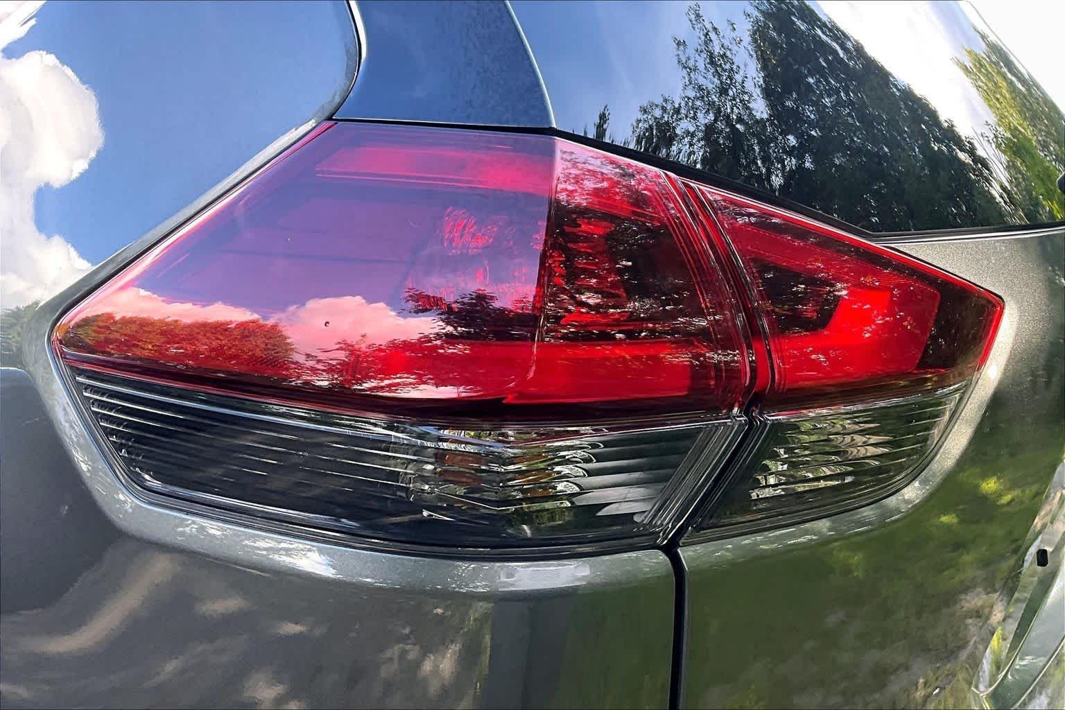 Used 2018 Gun Metallic Nissan SV image 26
