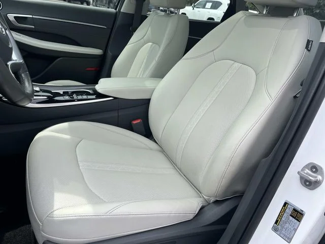 Used 2023 White Hyundai Limited image 33
