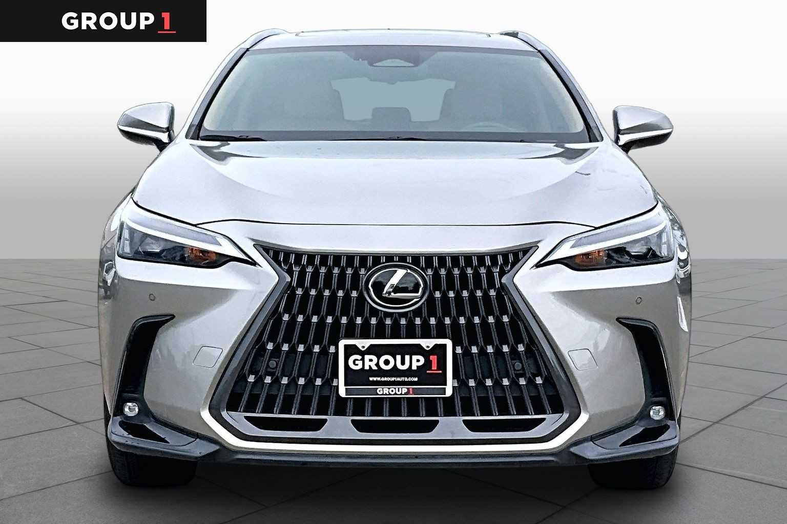 Used 2024 Atomic Silver Lexus Premium image 4